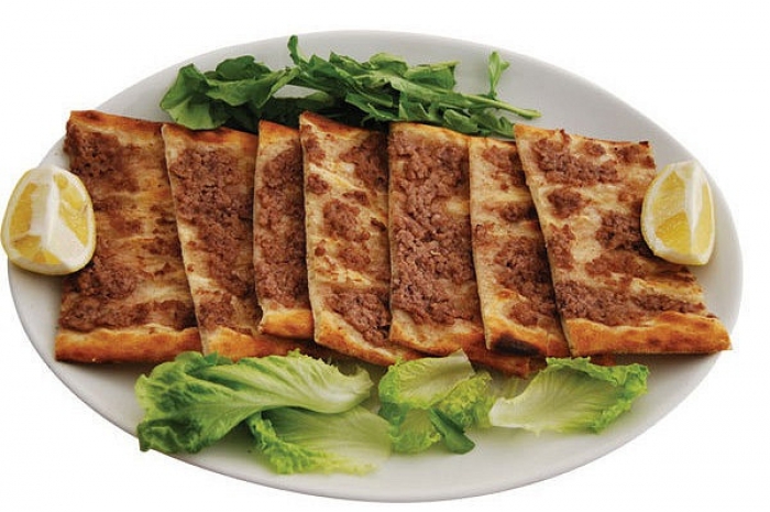 Sofra Kebab "Уголок Турции в Казани" порадует свежим шашлыком и кебабами с мангала, турецкими закусками и салатами. Все приготовлено в соответствии с