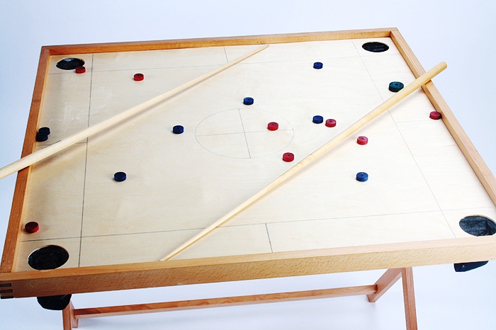 Новус Игра родилась в первой половине 20 века в портах прибалтийских городов. Благодаря невероятной скуке и алкоголю моряки изобрели новус — смесь