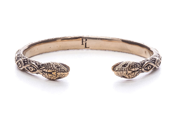 Duel, Pamela Love Бронзовый браслет манхэттенского дизайнера напоминает каждой его обладательнице, что гнев обратится на самого рассерженного.