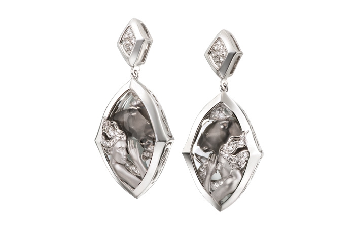 Magerit, Instinto Среди серег в в свежей коллекции Magetir есть непарные: одна в форме пантеры, другая — нимфы.