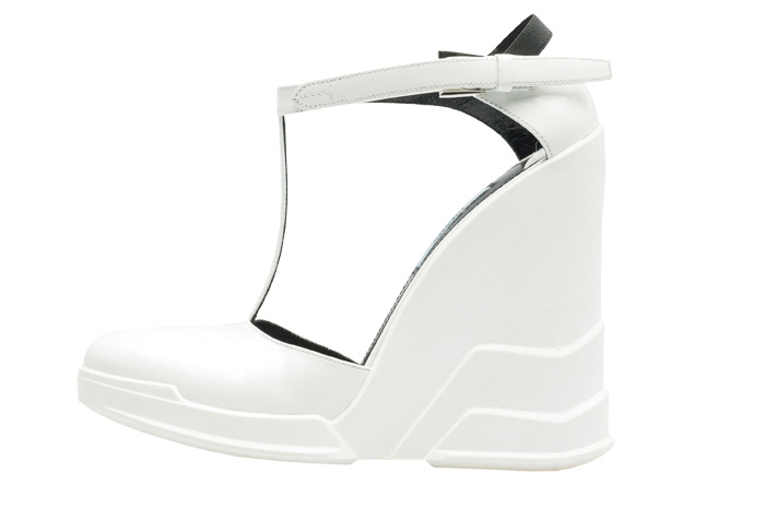 Босоножки Prada