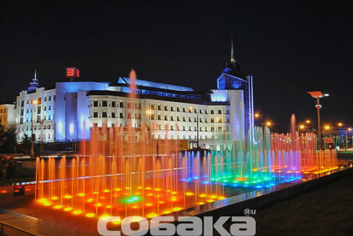 Вечерняя экскурсия «Казань в радужной ночи» Увидеть Казань утром и в вечернее время не одно и то же. Сквозь огни ночного города достопримечательности