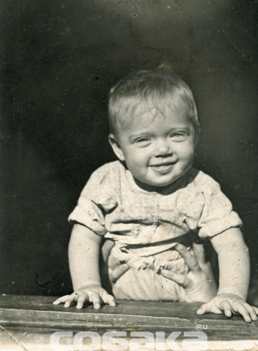 Алиса в возрасте одного года