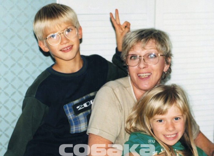 С внуками Никитой и Аней