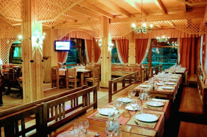 Ресторан "Каскад" Прекрасное место для того, чтобы не только вкусно поесть, но и хорошо отдохнуть. Ресторан «Каскад» расположен на территории