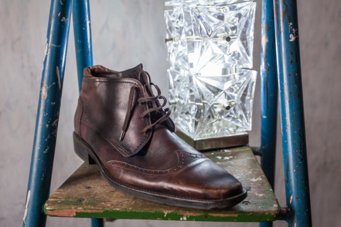 Классические туфли из секонда. Ношу банально с брюками и рубашками. Могу с ковбойской шляпой их надеть или с чем-нибудь таким косплейным.