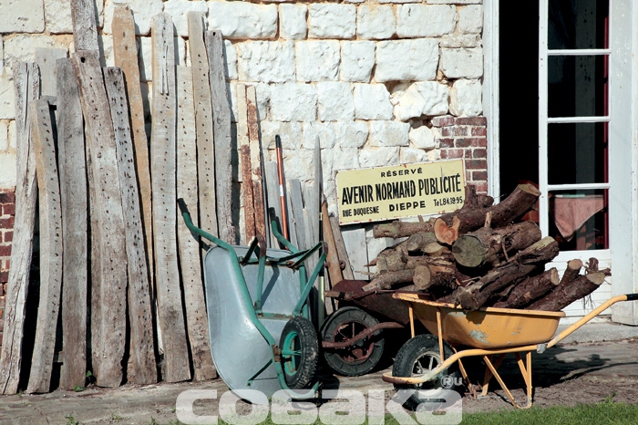 Восточный фасад главного здания