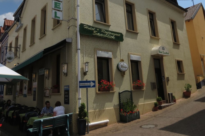 Дом, полностью облицованный меттлахской плиткой в г.Меттлах (Mettlach).