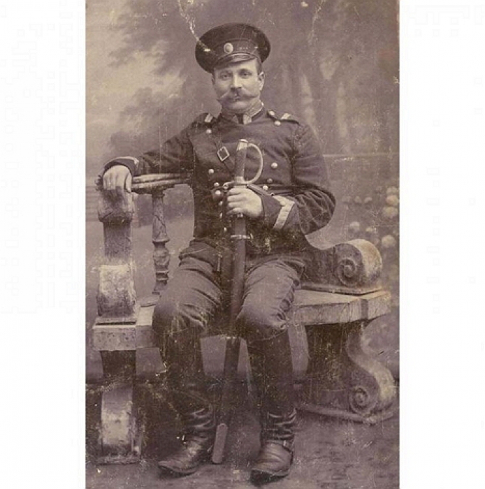 Здание было построено специально для генерала Александра Сандецкого и его семьи. Деньги на строительство выделило Военное министерство Российской