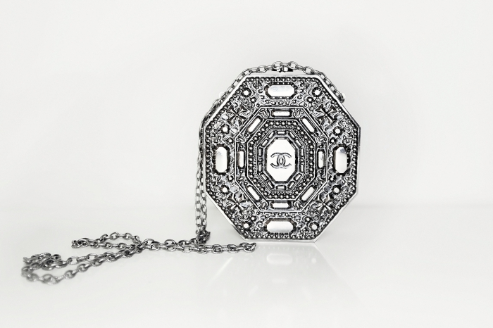 Клатч из коллекции Chanel Metiers d'Art Paris-Edinburgh