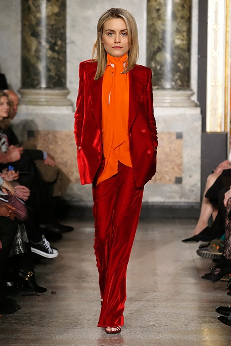 Тейлор Шиллинг («Оранжевый — новый черный») в Emillio Pucci