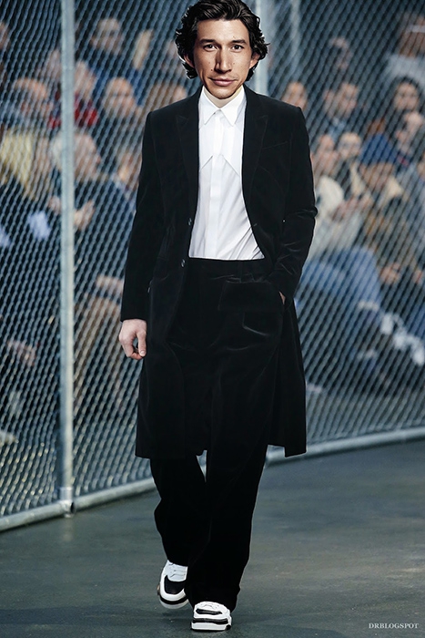 Адам Драйвер («Девчонки») в Givenchy