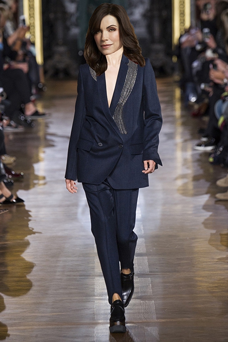 Джулианна Маргулис («Хорошая жена») в Stella McCartney