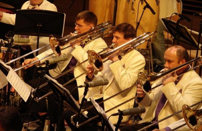 Октябрь станет особым месяцем для всех любителей джаза — с 7 по 9-е пройдет I Международный фестиваль «Джазовая Казань», в котором примут участие