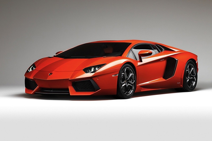 Шоу-рум Lamborghini В Петербурге появится первый шоу-рум итальянских суперкаров Lamborghini. Официальный дилер бренда в России, компания «Автодом
