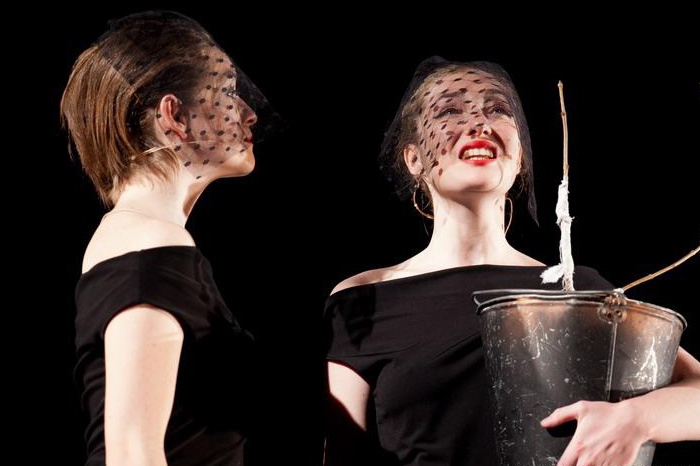 «Кабаре "Брехт"» Новый спектакль Юрия Бутусова и одновременно выпускная работа студентов курса Театральной академии, которые теперь составят