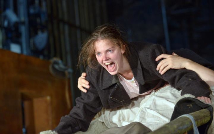 «Леди Макбет нашего уезда» Премьеру спектакля Камы Гинкаса «Леди Макбет нашего уезда» по мотивам повести Николая Лескова привезет на сцену театра