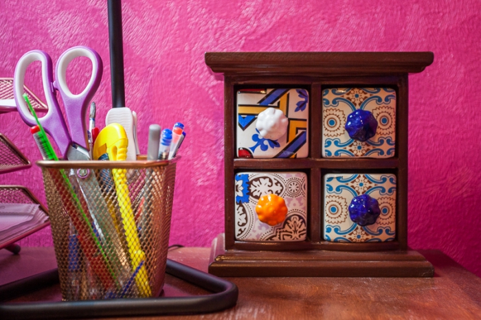 Шкатулка ручной работы с привезенными из Португалии ручками