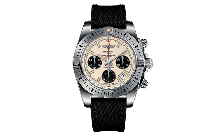 Флагманской модели Breitling уже тридцать. К юбилею авиационный хронограф Chronomat 41 Airborne Sierra вылетел из ангара с четырьмя выступами на