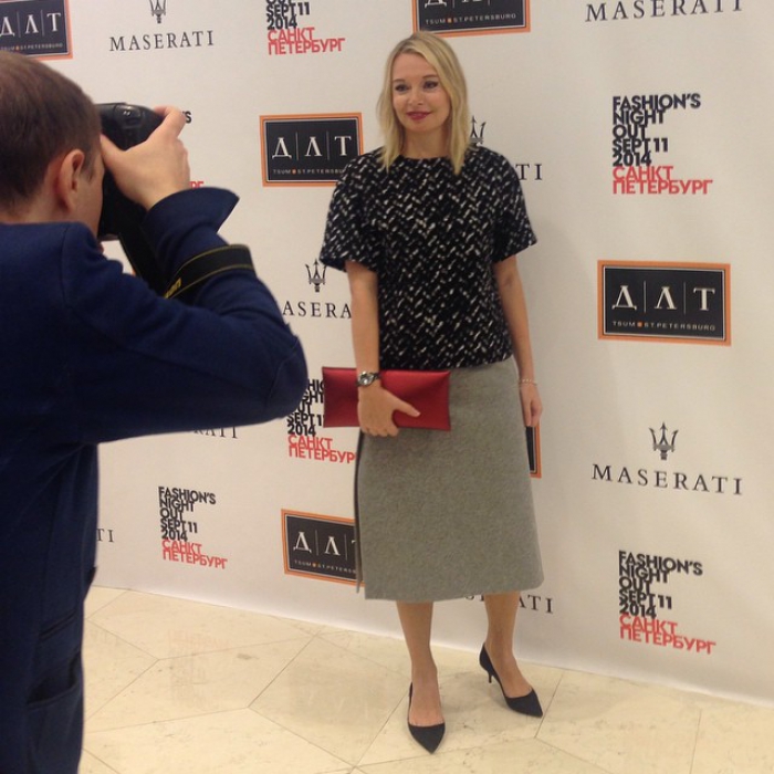 Виктория Давыдова Главный редактор Vogue Russia Витория Давыдова также стала свидетельницей финала модной ночи в ДЛТ и посетила коктейль на третьем