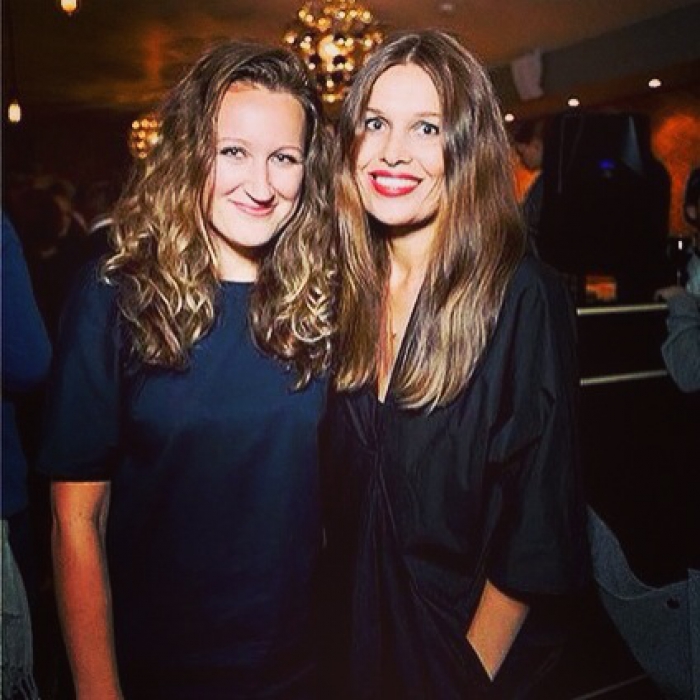 Александра Новоселова и Светлана Мельникова После вечеринки и танцев с моделью Сашей Паникой в бутике MOHITO, организаторы сия действа основательницы