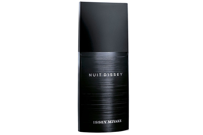 Issey Miyake Nuit D'Issey Новый мужской аромат Issey Miyake сделан в сотрудничестве с лунным светом черной ночи. Nuit d’Issey рожден из кожных