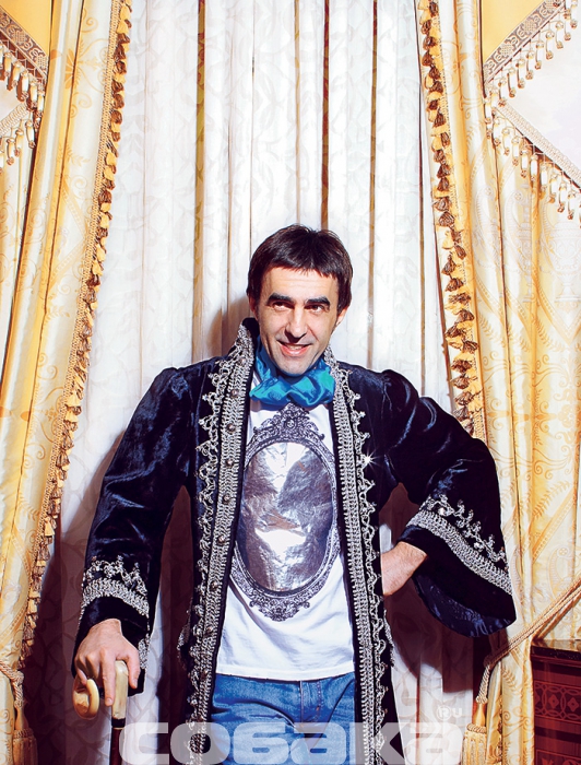 Вячеслав Бутусов Бутусов является представителем двух направлений отечественной рок-культуры: ленинградского и свердловского. В середине 1980-х он