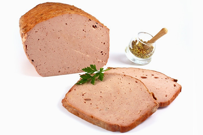 Леберказе Бавария — сердце мясной гастрономии. Кроме колбас — а у каждого города есть свои фирменные — оттуда ведут путешествие зульце — что-то вроде