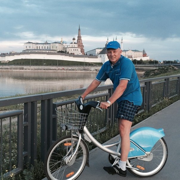 Ильдус Янышев, депутат Казгордумы, директор по связям с госорганами и международными организациями компании «Дельта»: Нет, не буду. Но летом буду