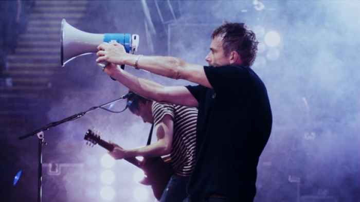 Blur: No Distance Left to Run Названная в честь одной из самых прозрачно-печальных песен Blur ода великой бритпоп-группе. Все положенные для