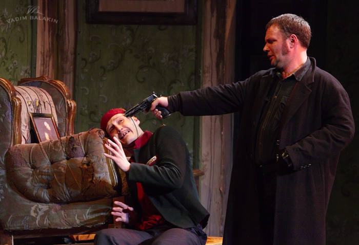 «Однорукий из Спокэна» (2010) Пьеса имела ошеломляющий успех на Бродвее и вышла после пятилетнего перерыва в творчестве драматурга. Это первая пьеса