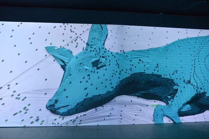 Максим Свищев За плечами у Максима колледж, где он получил специальность ювелира, и худграф Герценовского педагогического университета. Широта