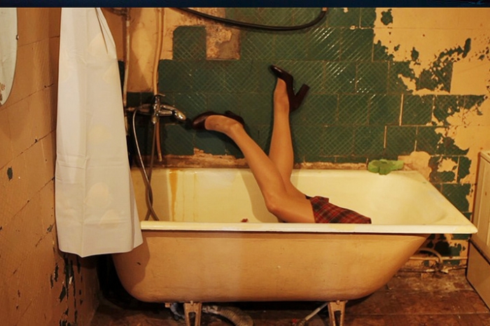 Виктория Илюшкина Медиахудожница и куратор множества проектов — в частности выставок номинантов премии Курехина. Автор видеои аудиоинсталляций