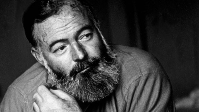 1. Игра в Хемингуэев О книге: «Рубашка» - первое крупное произведение Евгения Гришковца – не рассказ, не пьеса, а именно роман. Причем рассказывается