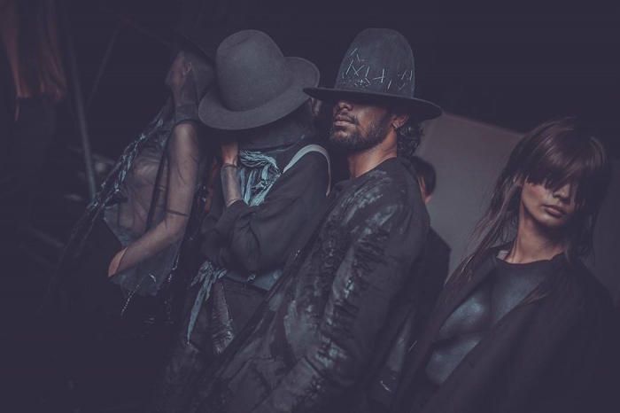 PIROSMANI BY JENYA MALYGINA Mercedes-Benz Presents Pirosmani — один из самых ярких и загадочных брендов Петербурга. Слагаемые стиля – сложные