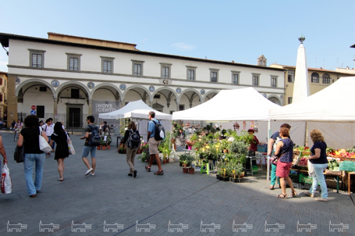 Рынок фермерских продуктов со всей Тосканы.