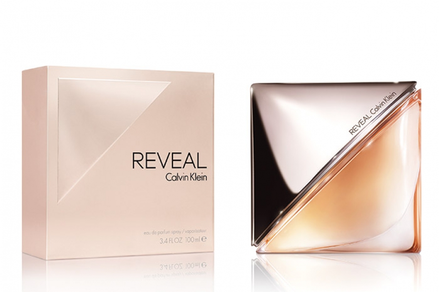 Reveal, Calvin Klein Первый отпрыск в новом солнечно-восточном парфюмерном семействе может гордиться не только генами обоих великих кланов (перечныи