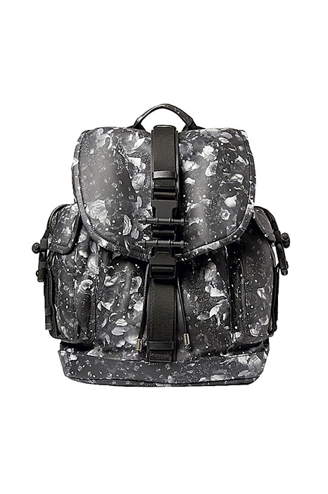 Рюкзак Givenchy, 139 685 рублей (concept store nevsky 152)