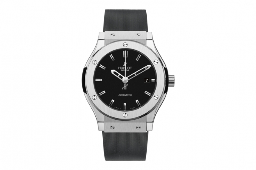 Classic Fusion, Hublot Посмотреть, как тончайший (всего 4,4 миллиметра) механизм Classic Fusion Hublot стойко и точно мерит время без подзавода на