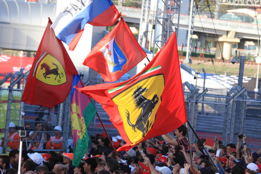 Российский гонщик Даниил Квят удачно попал в поле зрения менеджеров команды «Ред Булл». В 2013 году, впервые выступив в молодежном чемпионате GP-3, он