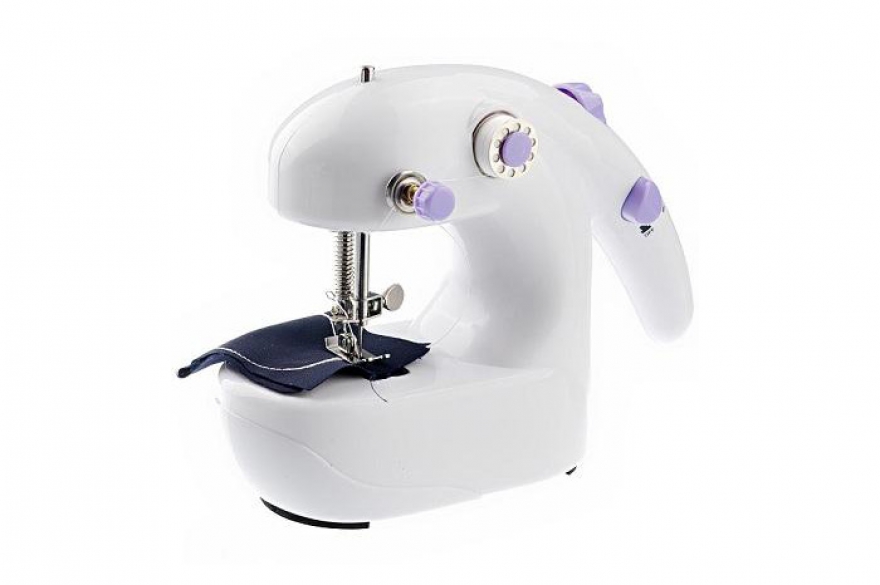 Ручная швейная машинка, 1 000 рублей