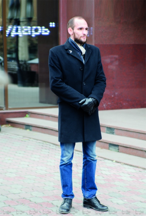 Владислав Яныбеков Директор ООО «Лаборатория информационных решений «Эффетто» Пальто Paxton, джинсы Levis, ботинки Ecco, перчатки и шарф No Name