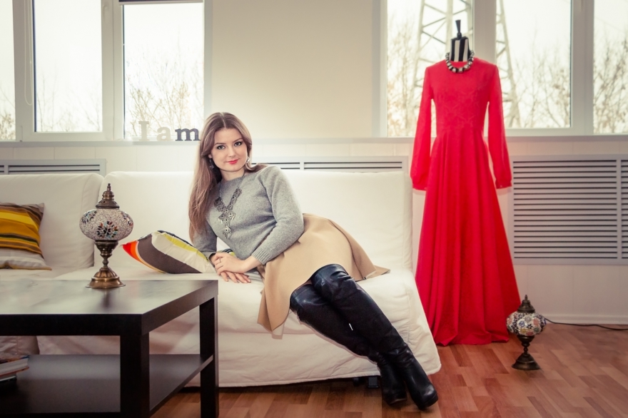 На эту зиму я выбрала спокойные тона. Как настоящей мерзлячке, мне нужно, чтобы было не только красиво, но и тепло и комфортно. Шерстяной свитер с