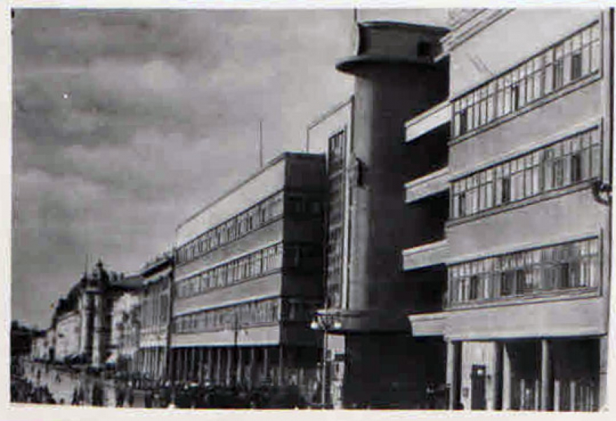 Дом Печати В это время: США успешно испытывает первый в мире термоядерный заряд на атолле Эниветок.