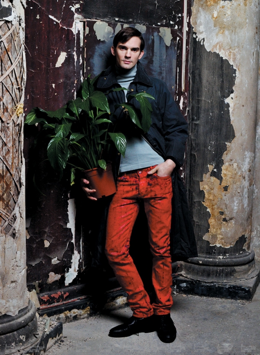 Плащ Barbour (модель Burghley), мериносовый кашемировый свитер дедушки, джинсы Maison Martin Margiela for H&M, винтажные ботинки- скороходы, ремень