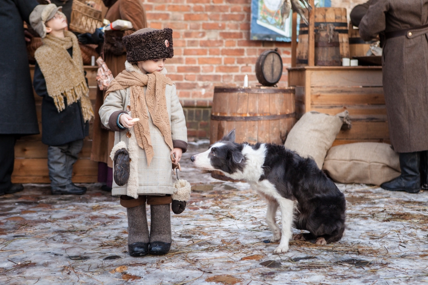 «Шаляпин» По сюжету, накануне праздника Настя и ее маленький брат Гриша как никто другой нуждаются в рождественском чуде. Их мать в лихорадке