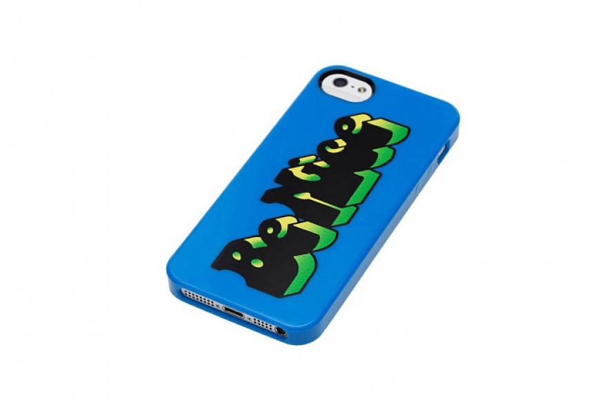 Чехол Marc by Marc Jacobs, 1 900 рублей (names.ru)