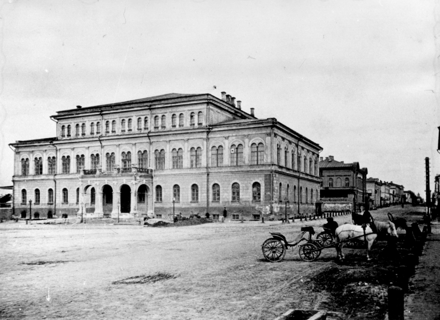 Дворянское собрание: вчера...