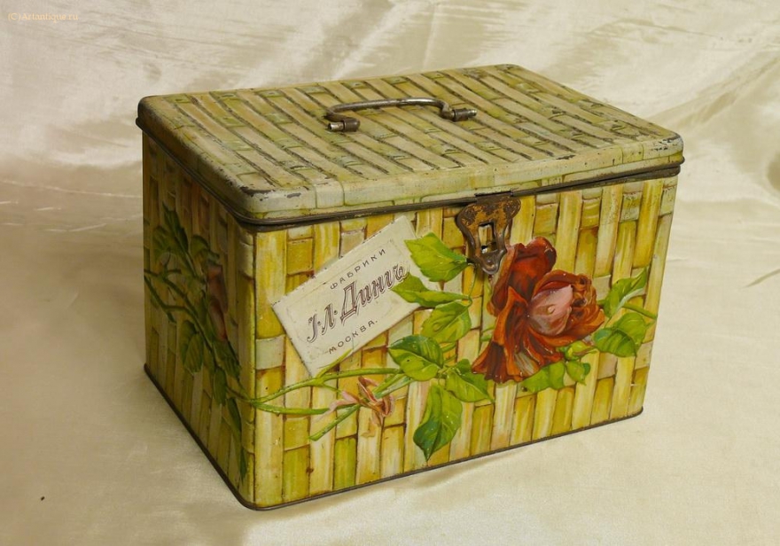 Некоторые кондитерские фабрики в Российской империи продолжали делать сладости и после революции. Поменяли только свои названия и именование