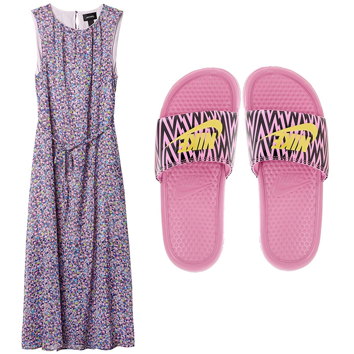 На море: платье Monki, шлепки Nike